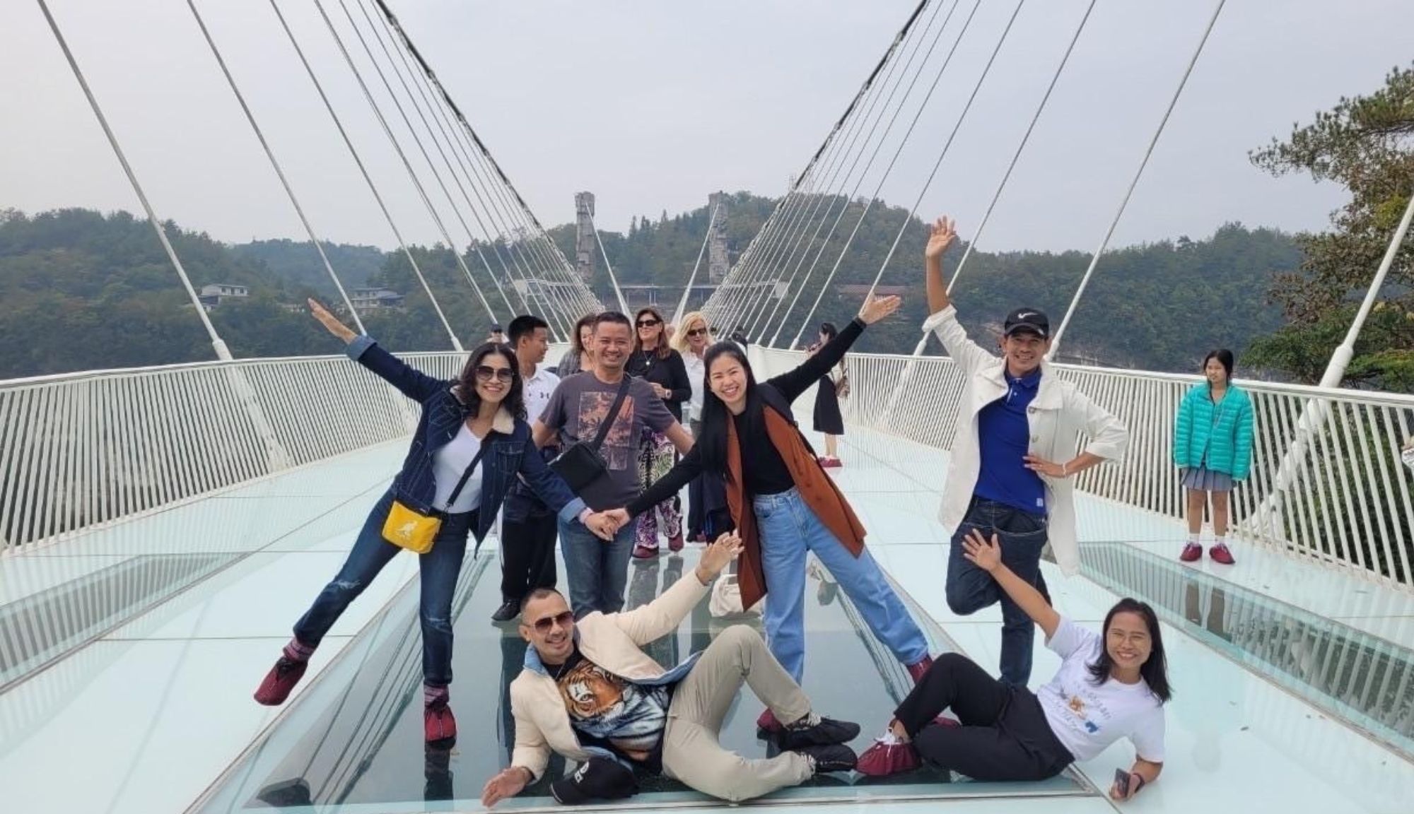 รีวิวจากลูกค้า : ขอขอบคุณ คุณเจี๊ยบและครอบครัว Tour Zhangjiajie China 13 - 17 Oct’ 24 , Jubilee Travel,