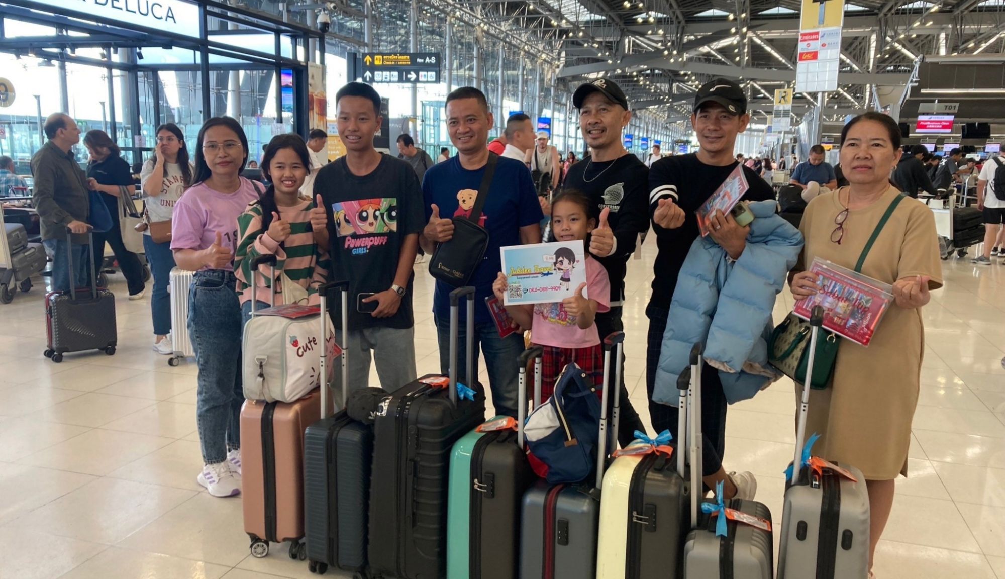 รีวิวจากลูกค้า : ขอขอบคุณ คุณเจี๊ยบและครอบครัว Tour Zhangjiajie China 13 - 17 Oct’ 24 , Jubilee Travel,