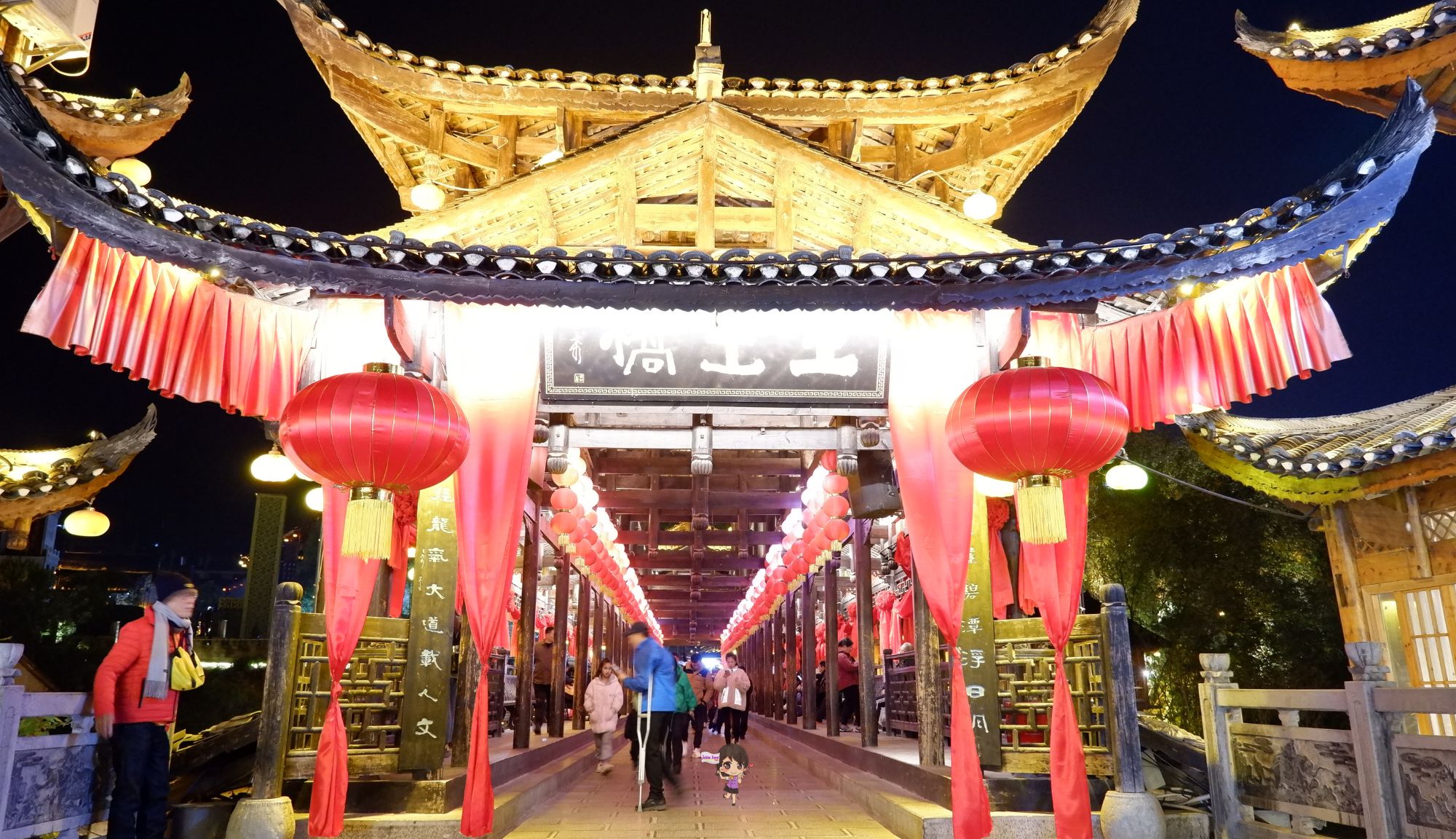 Furong Ancient Town: เสียงน้ำตกกระซิบเรื่องราวแห่งฟู่หรงเจิ้น , Jubilee Travel, Furong Ancient Town ฟู่หรงเจิ้น ฉางซา จางเจียเจี้ย